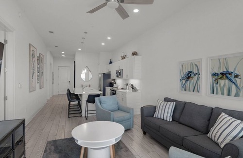 Gulf Place Condo | Newly Built Condo w/3 Pools & Steps to Beach + Free Attraction Tickets!