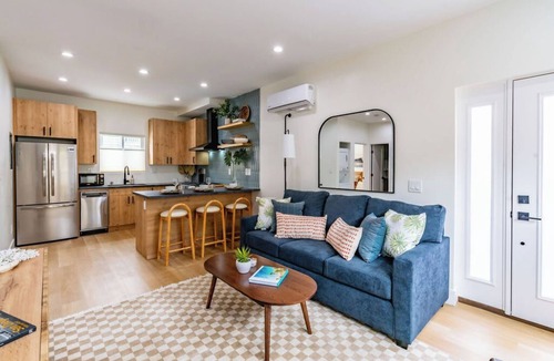 Hillcrest House | Newly Remodeled, Uptown Chic