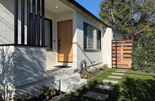 Culver - West House | Newly Renovated 3BR LA Home w/EV Charger + Outdoor Patio, 2.5mi to Venice Beach