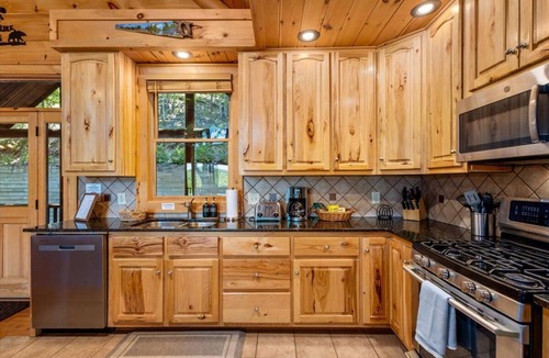 Morganton Cabin | Newly renovated 5BR 3BA Cabin with amazing Mountain Sunset views