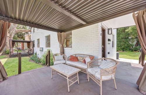 San Marco House | newly renovated chic house with covered patio & yard steps from San Marco Square