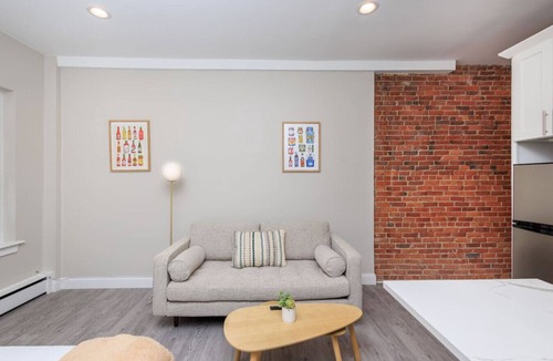 Prudential - St. Botolph Apartment | Newly Renovated w/Exposed Brick