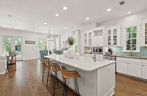 Watercolor House | Next to Frog Pool! Luxury Home with Carriage House!