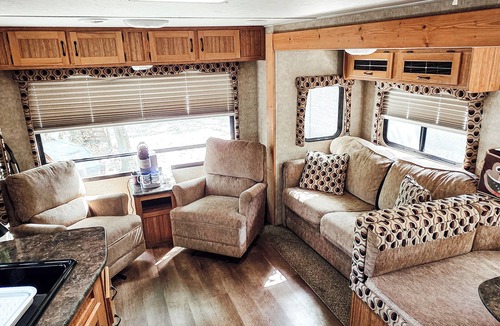 Niceville House | Niceville's Hidden Camper. Your cozy beachy escape