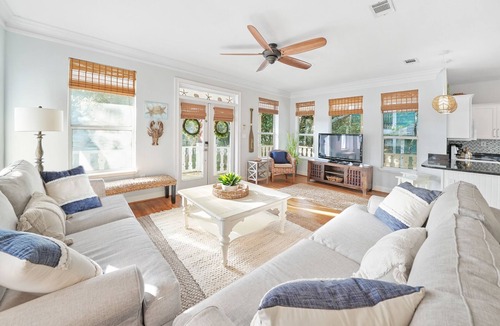 Crystal Beach House | No ADDED Fees!☀️🌊Private Beach Access