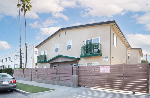 North Hollywood House | NoHo by AvantStay | North Hollywood Townhome
