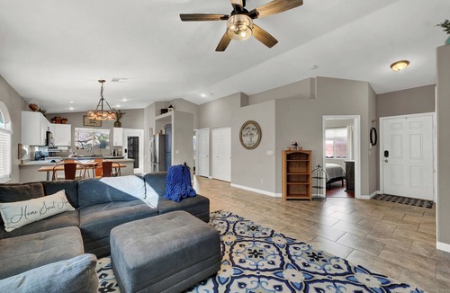 Tule Springs House | Northwest Cozy 1-story home