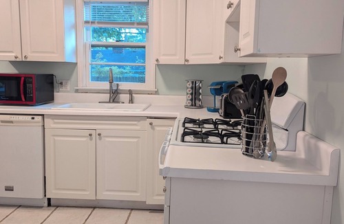 Wooded Estates House | Notre Dame Tailgate Pad Easy Walk, Quiet Neighborhood!