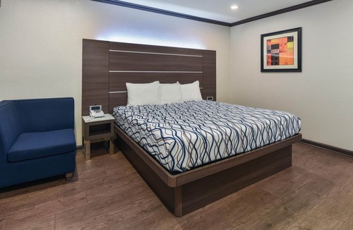 Monrovia Hotel | Oak Park Motel
