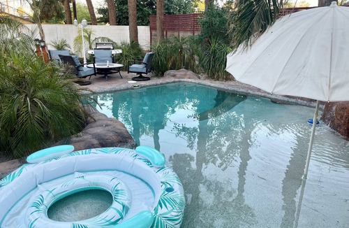 Las Vegas House | Oasis 3 Beds House Heated Pool, close to Strip and Fremont St!