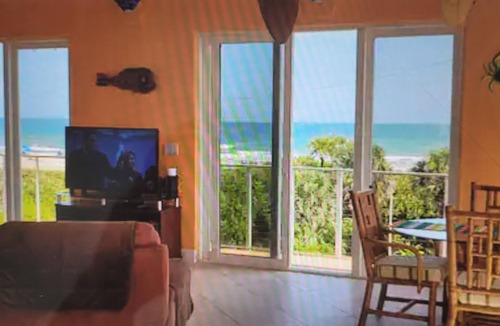 Chandler Park House | Ocean Front, Private pool.