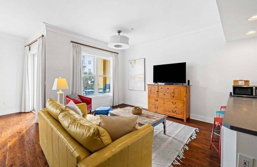 Gulf Place Condo | 🌊 Ocean Views | Private Beach Access | Pool | Hot Tub | Located in Gulf Place 🛍️