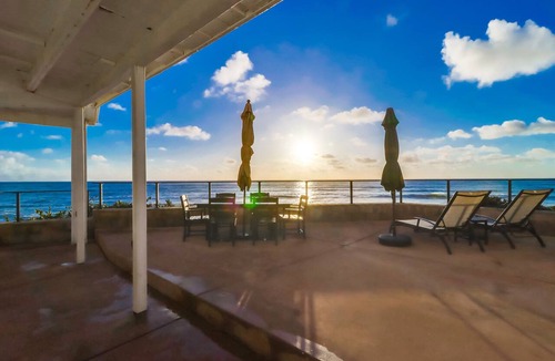 Ocean Beach Condo | Oceanfront new listing with Spectacular Views