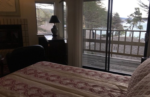 Anchor Bay Apartment | Oceanfront Room with Full Ocean View CYG