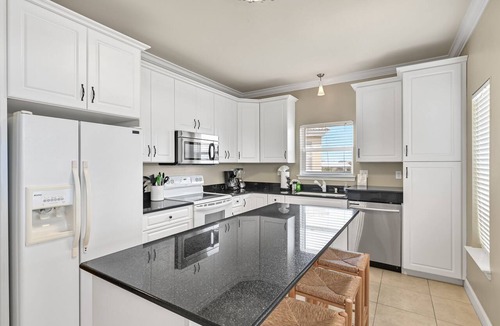 Destin House | Oceanic View | FREE Golf Cart | Short Walk to Private Beach, Pickleball & More