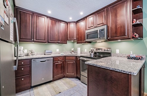 Sunday River Area Condo | On Mountain two bedroom unit sleeping 6