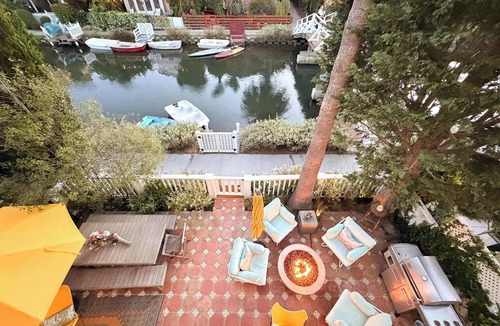 Venice Canals House | On the Grand Canal Rooftop Cinema FIFA2026