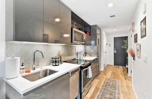 Shawmut Apartment | One-Bedroom Retreat in the South End