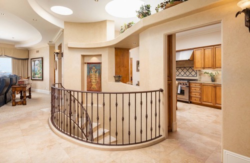 North Pacific Beach House | Pacific Beach Crystal Shores Villa w/Spa