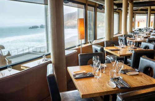 Rockaway Beach Hotel | Pacifica Lighthouse Hotel Trademark Collection by Wyndham