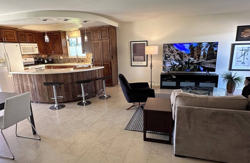 Indian Canyon Condo | Palm Springs Hideaway