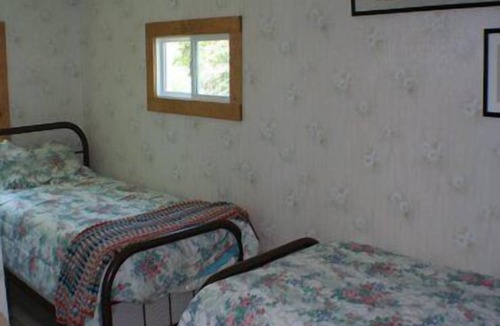 Blue Hill Cottage | Palmer Retreat - Quiet and Cozy