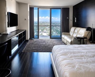 Las Vegas Apartment | Palms Place Hotel Mountain View with Open Balcony