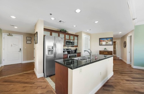 Lake Las Vegas Condo | Panoramic Lake View Penthouse, Large Covered Deck, Steps to the Lake, Grocery
