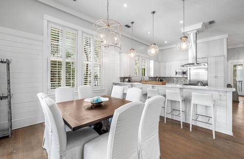 Watercolor House | Park District Paradise: Bikes, Golf Cart, WaterColor Beach Club Access, and Luxury Living.