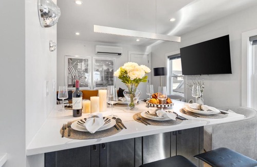 Ward Two Apartment | Parking 3BR2Bth Cambridge Boston W&D Subway AC