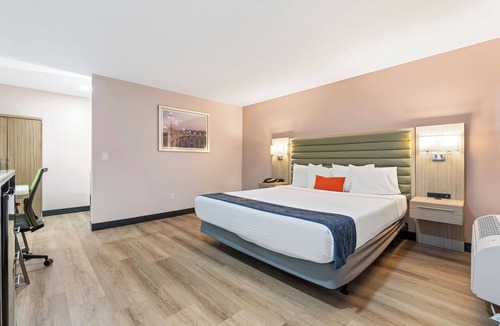 Pasadena Hotel | Pasadena Inn at Old Town