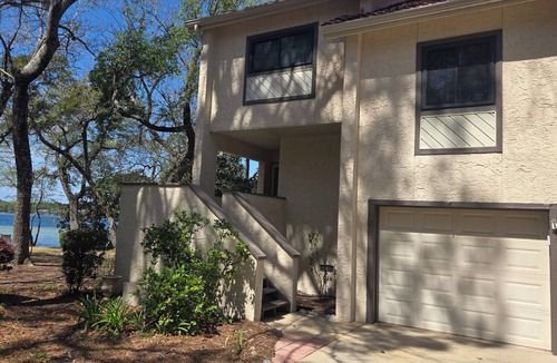 Niceville House | Peaceful 3 Bedroom Townhome on the water in Bluewater Bay, minutes from Destin