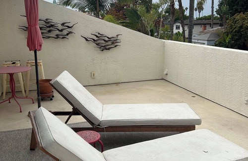 Beach Barber Tract House | Peaceful beach house, walking distance to WindnSea beach.