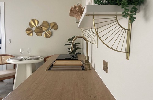Northeast Pensacola Apartment | Peaceful Boutique Suite Private Entry Near Beach & Downtown