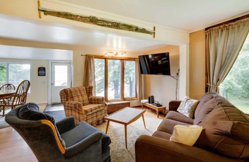 Winthrop House | Peaceful Fisherman's Paradise w/Deck + Fire Pit!