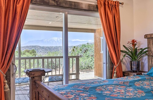 Morongo Valley Cabin | Peaceful Morongo Valley Home: 22 Mi to Joshua Tree