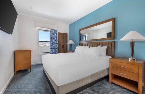 Enterprise Hotel | Peaceful Vegas Stay Near Airport With Swimming Pool