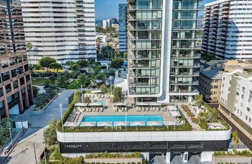 Sawtelle Apartment | Penthouse in Los Angeles
