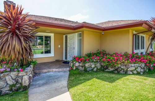 Ladera Heights House | Perfect Culver City 2BR w/W/D, nr Beach & Airport, by Blueground