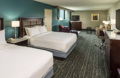 Cocoa Beach Hotel | Perfect Spot for Unwinding | Outdoor Pool, Tiki Grill, Steps to Beach