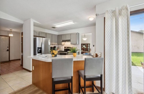 Northside House | Pet-Friendly 3BR Near JAX Airport Downtown UF Health Mid-Term Ready