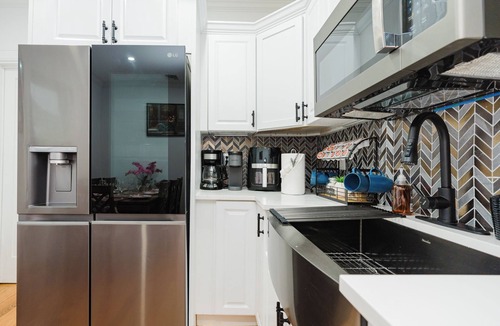 Ashmont House | Pet friendly 5-Bedroom 3-full bath Boston Home, Subway access & Scenic View 76