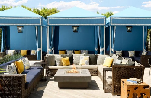 Ocean Park House | Pet-friendly Accommodations near Famous Venice Beach - Outdoor Pool