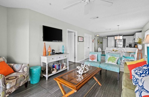 Emerald Waters Village Condo | Pet Friendly Gulf View Condo Steps to Beach Heated Pool | Ciboney