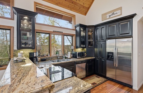 Choestoe Cabin | Pet-Friendly Home Near Vogel State Park