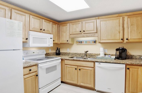 Orange Beach East Condo | Phoenix X 2BR Beachfront Condo!