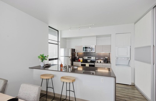 Little Italy Apartment | Piccola Italia with free garage parking