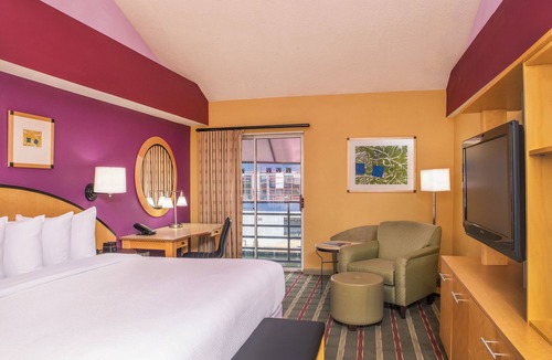 Inner Harbor Hotel | Pier 5 Hotel Baltimore