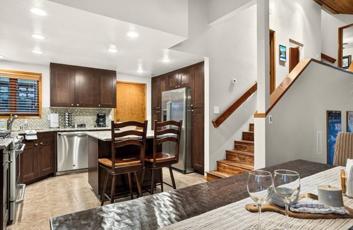 Cedar Glen Cabin | Pine-View Cabin Beach Club Access + Game Room Near Trails | Whispering Pines