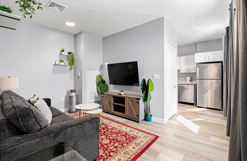 Everett Apartment | Pleasant 1BR Near Encore Boston s1bb